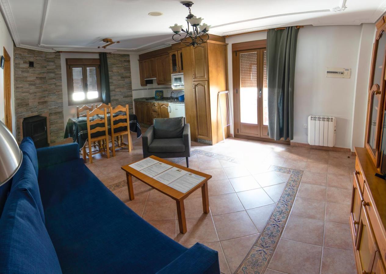 Apartamentos Rurales El Prado Pinofranqueado Luaran gambar
