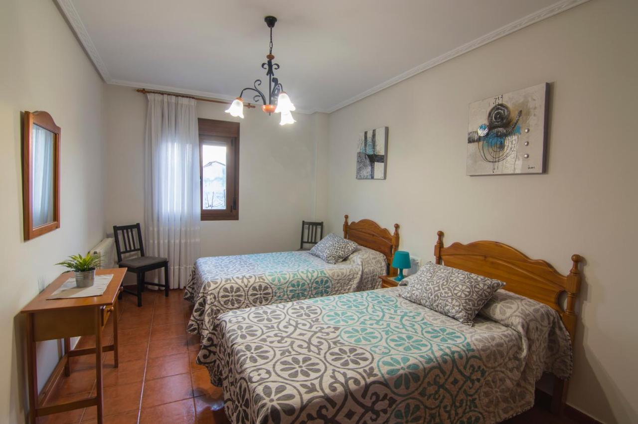 Apartamentos Rurales El Prado Pinofranqueado Luaran gambar