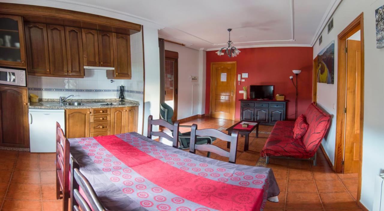 Apartamentos Rurales El Prado Pinofranqueado Luaran gambar