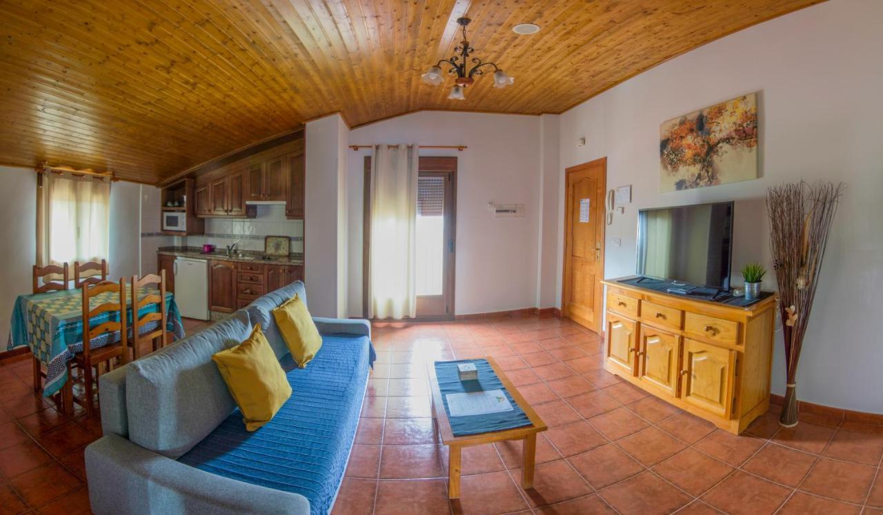 Apartamentos Rurales El Prado Pinofranqueado Luaran gambar