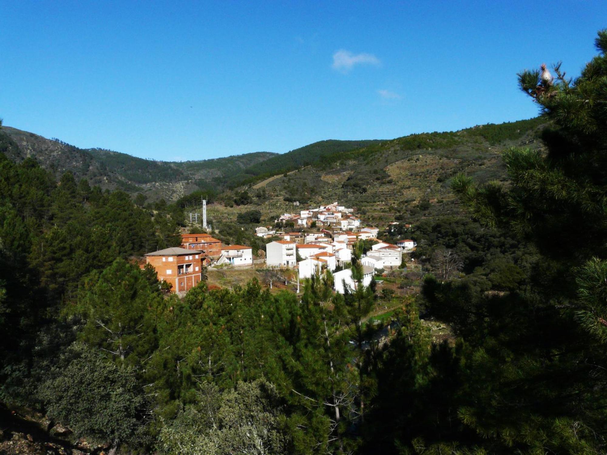 Apartamentos Rurales El Prado Pinofranqueado Luaran gambar